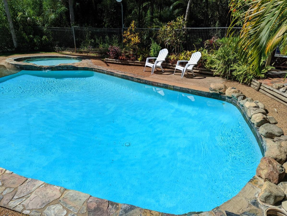 Gumnut Glen Cabins Yeppoon Bagian luar foto